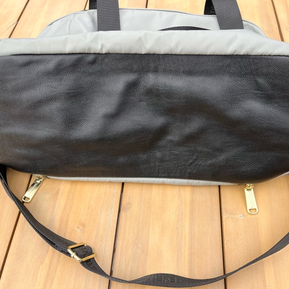 STEVE MADDEN Grey Nylon and Black Leather Duffle Bag with Gold Hardware - Picture 7 of 14